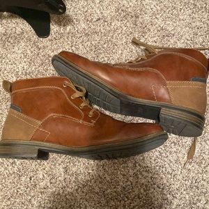 Like new boots only Worn one time